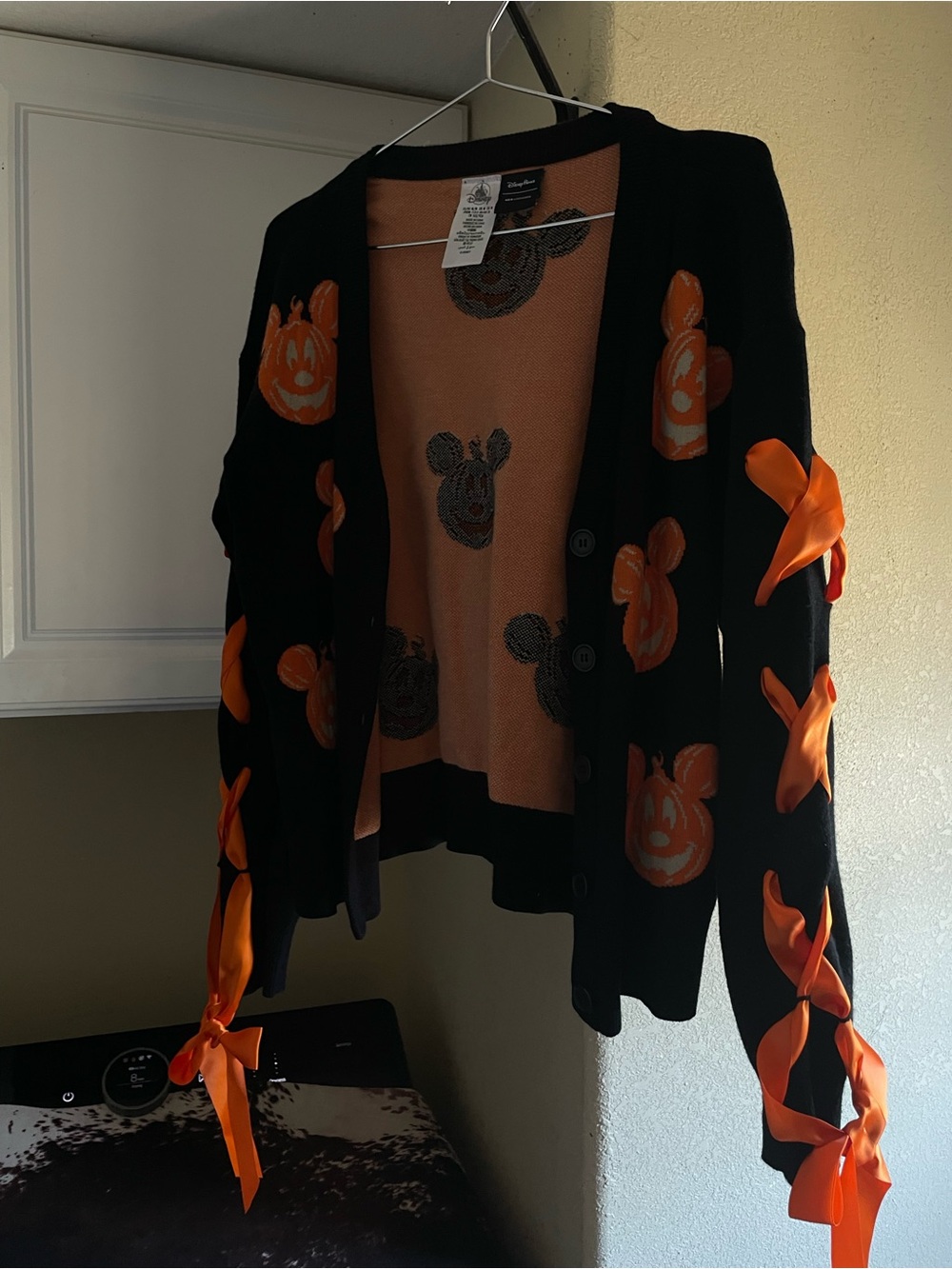 Her universe x Disneyland parks original Halloween cardigan